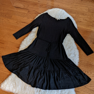 𝅺joie Jersey knit long sleeve tiered dress black medium